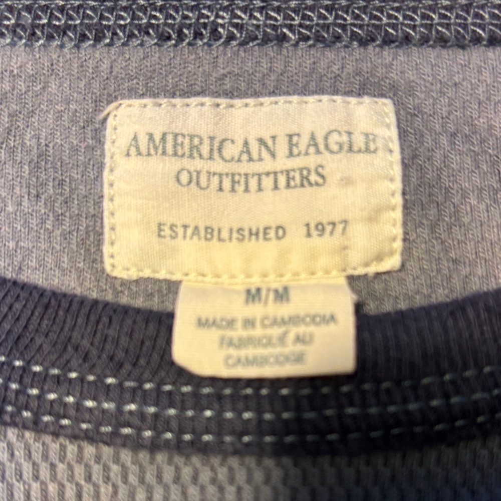 American Eagle Outfitters Blue Long Sleeve Tee - Picture 6 of 6
